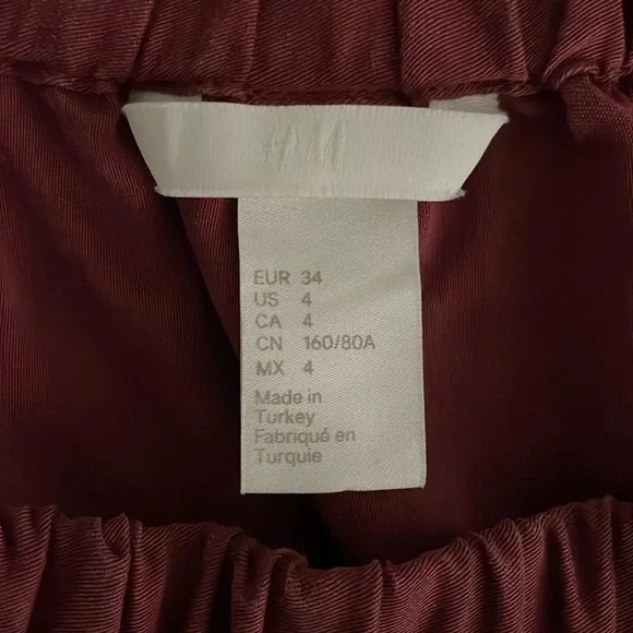 H&M Off the Shoulder Blouse Women Size 4 Burgundy Ruffle Sleeve Lyocell Top - Picture 5 of 8
